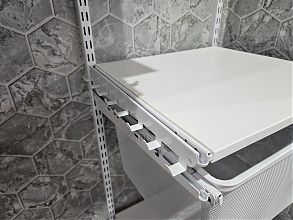 Панель с крючками боковая GHB-30 белая